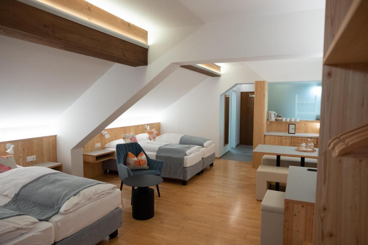 Santner, Hotel Ойгендорф Екстериор снимка