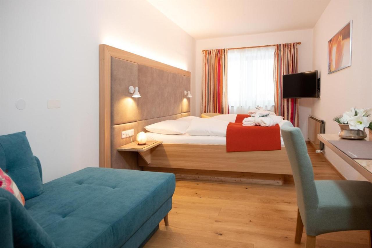 Santner, Hotel Ойгендорф Екстериор снимка