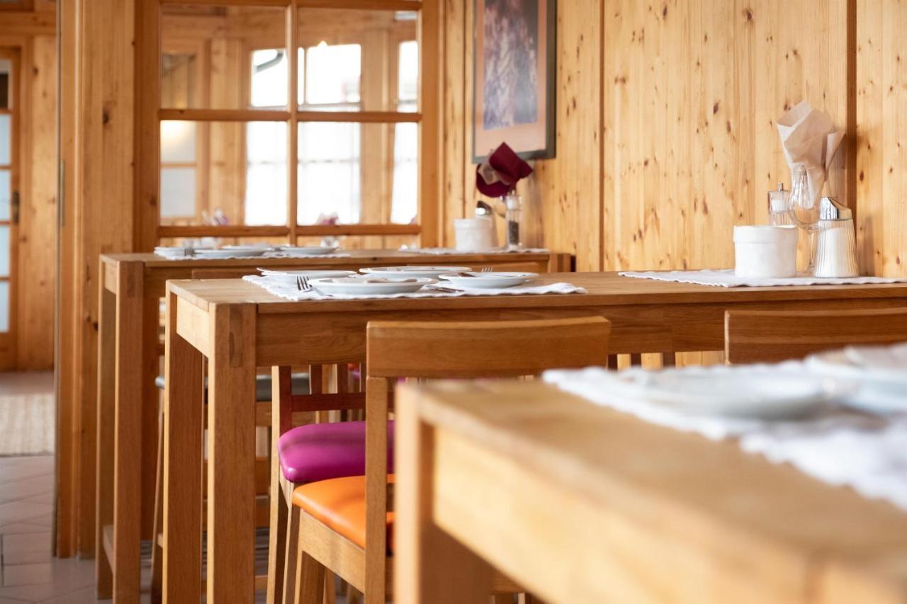 Santner, Hotel Ойгендорф Екстериор снимка