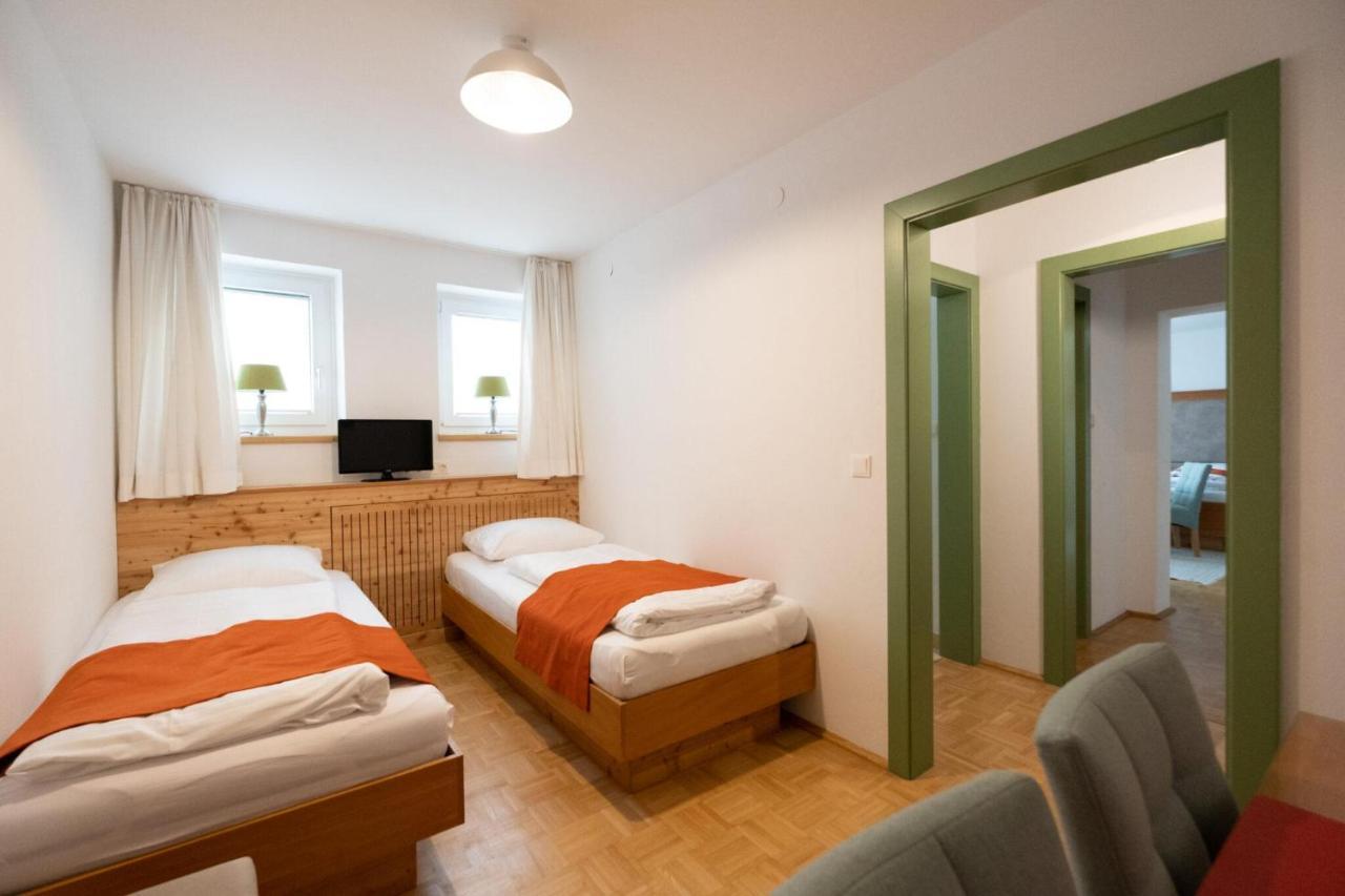 Santner, Hotel Ойгендорф Екстериор снимка