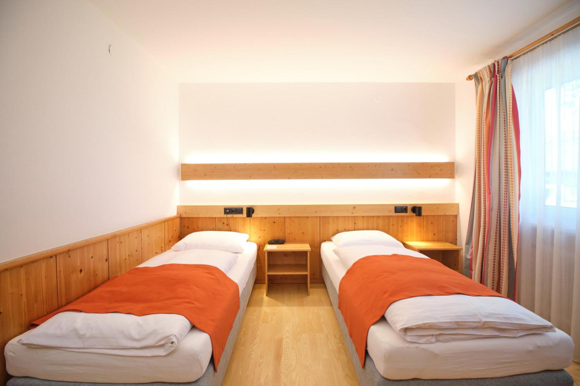 Santner, Hotel Ойгендорф Екстериор снимка